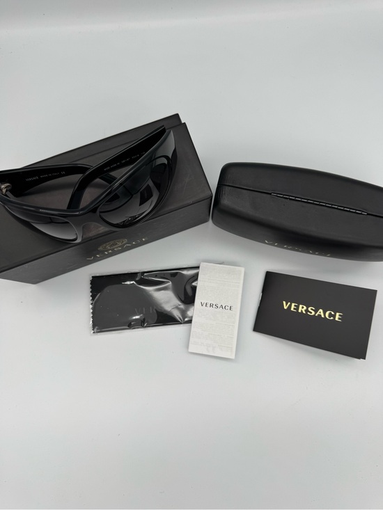 Discontinued Versace Oversized Black Shield Sunglasses Medusa Logo Full Set NOS‎ main image 5